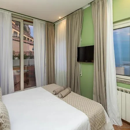 Le Terrazze Charming טאורמינה