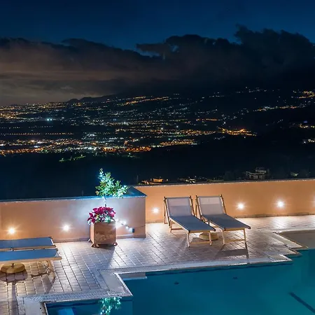 Le Terrazze Charming טאורמינה